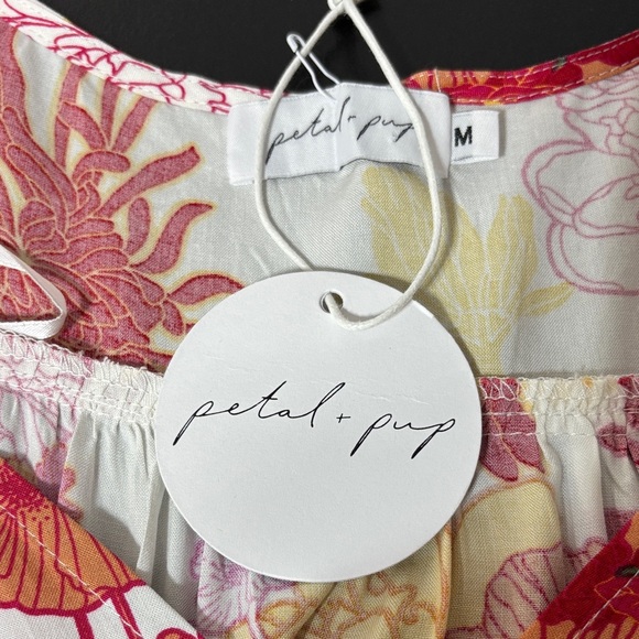 Petal & Pup Red and Cream Floral Maxi/Midi Dress US6
Cottagecore - Picture 2 of 14